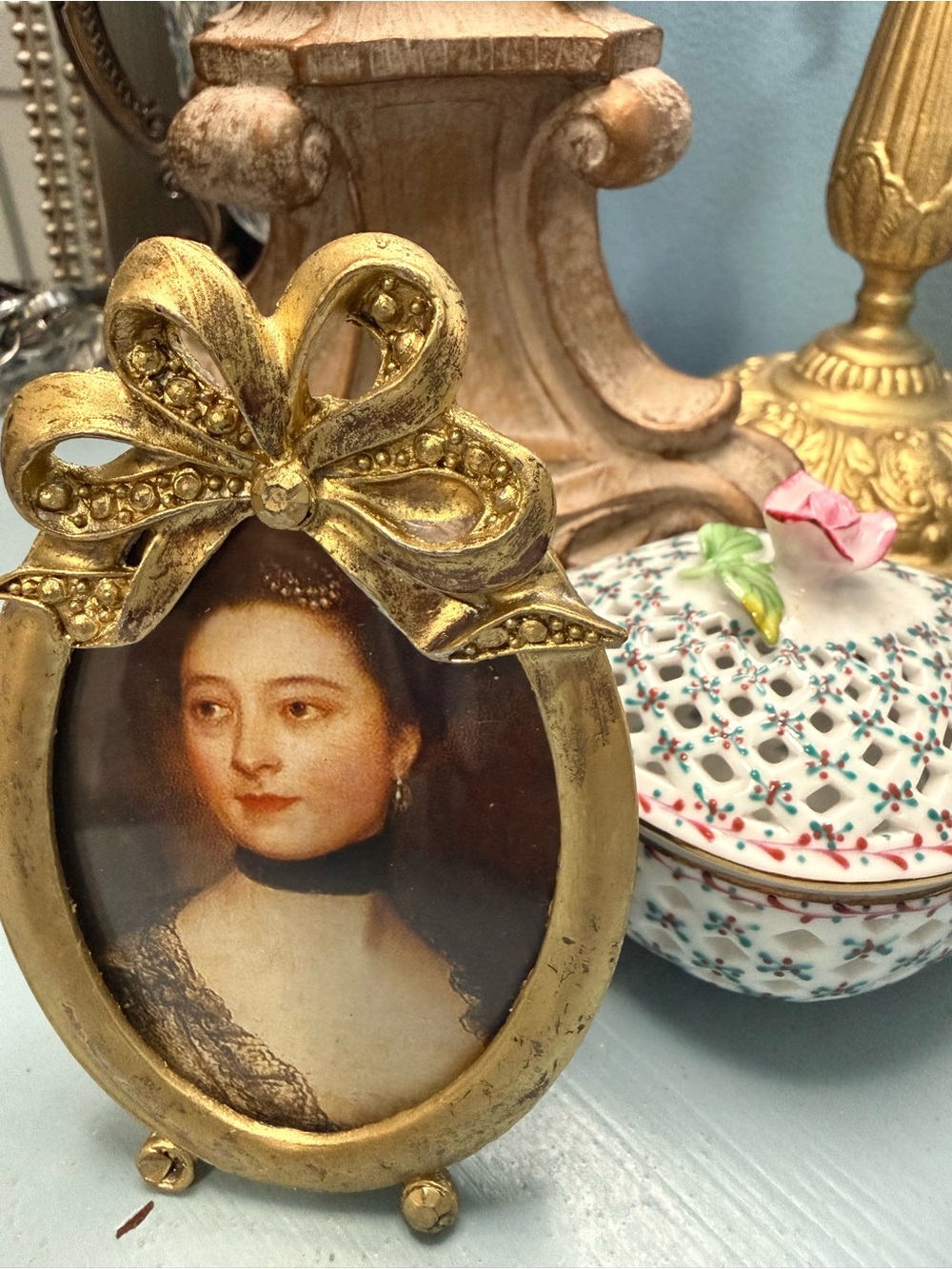 Gold Bow Oval Decorative Photo Frame - Home Accents